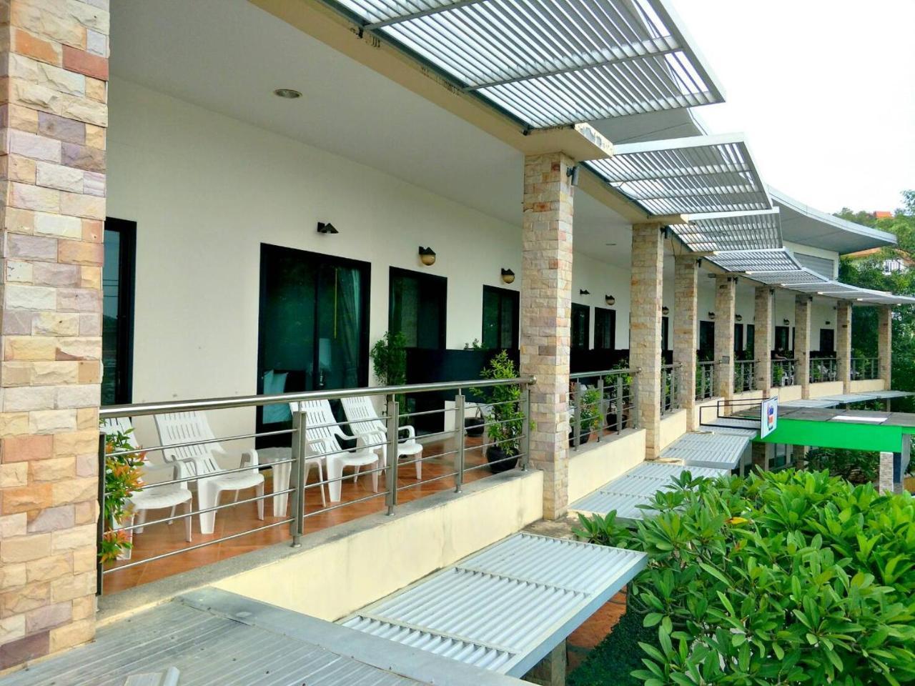 Green Residence Hotel Bang Rak Beach  Exterior foto